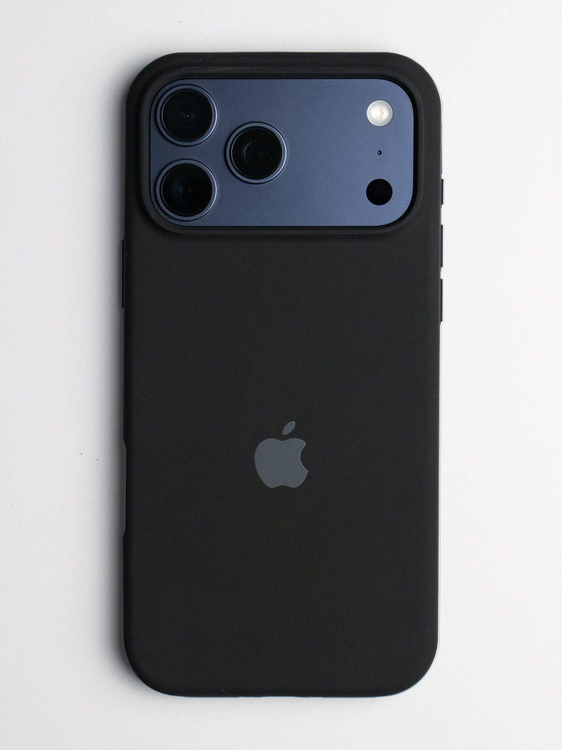 Black Puffer Case 2.0 for iPhone 16 Pro Max – CareFone