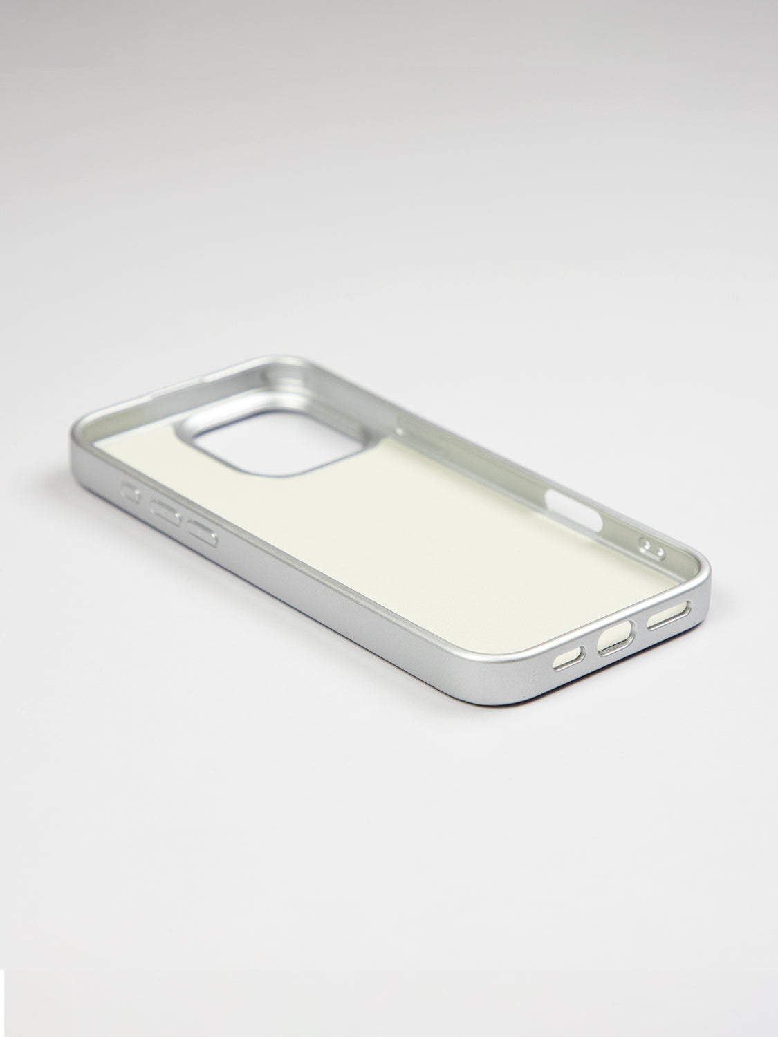 Metallic Case Travel Edition  - iPhone 16 Pro (Silver)