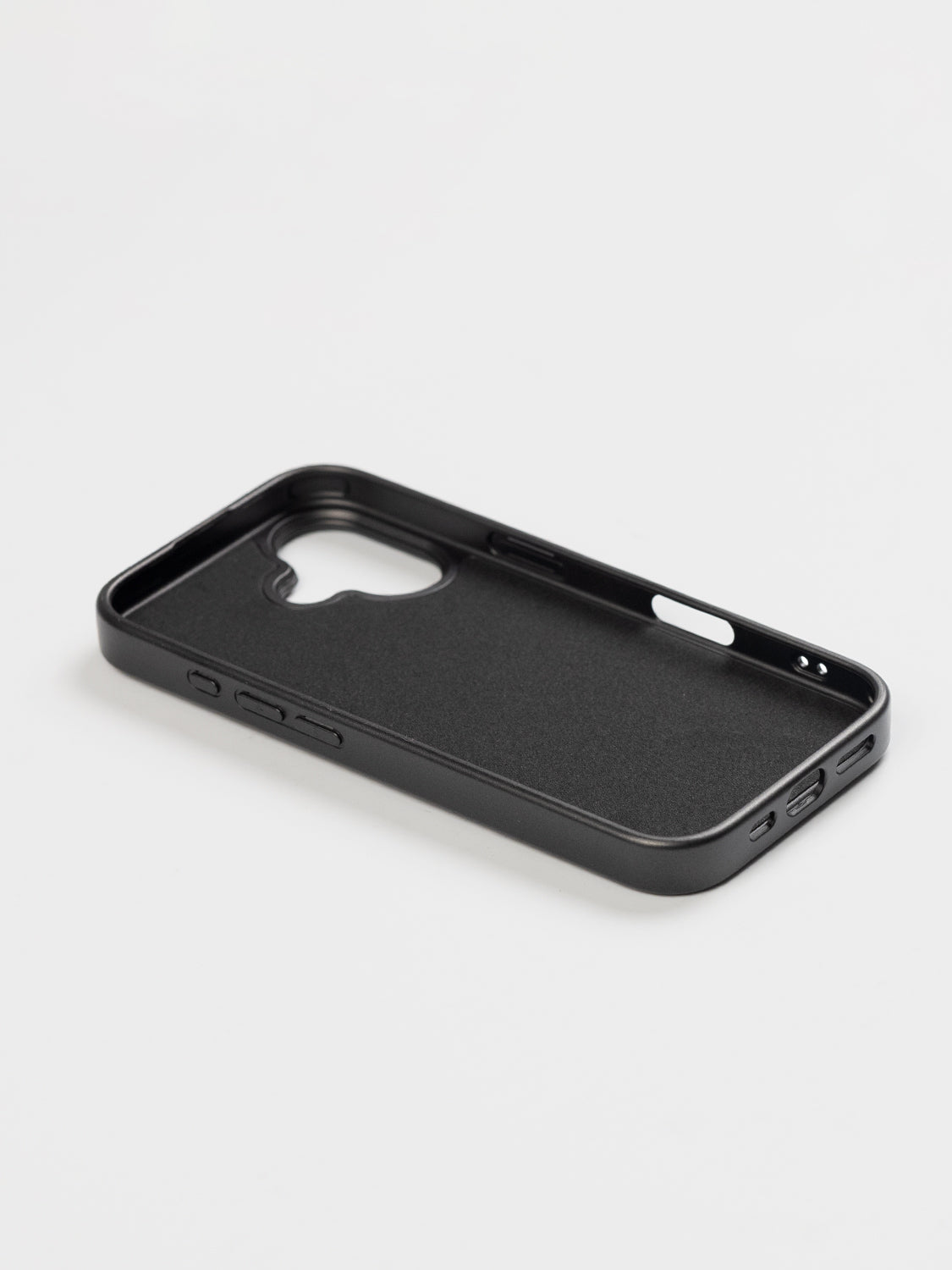 Metallic Case Travel Edition  - iPhone 17 (Black)