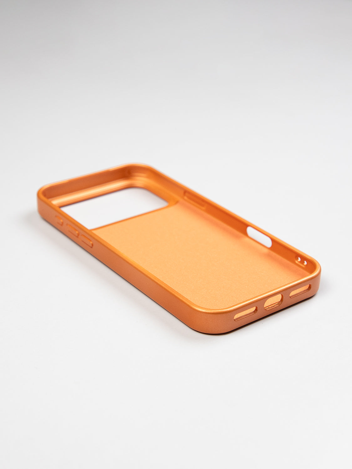 Metallic Case Travel Edition  - iPhone 17 Pro (Orange)