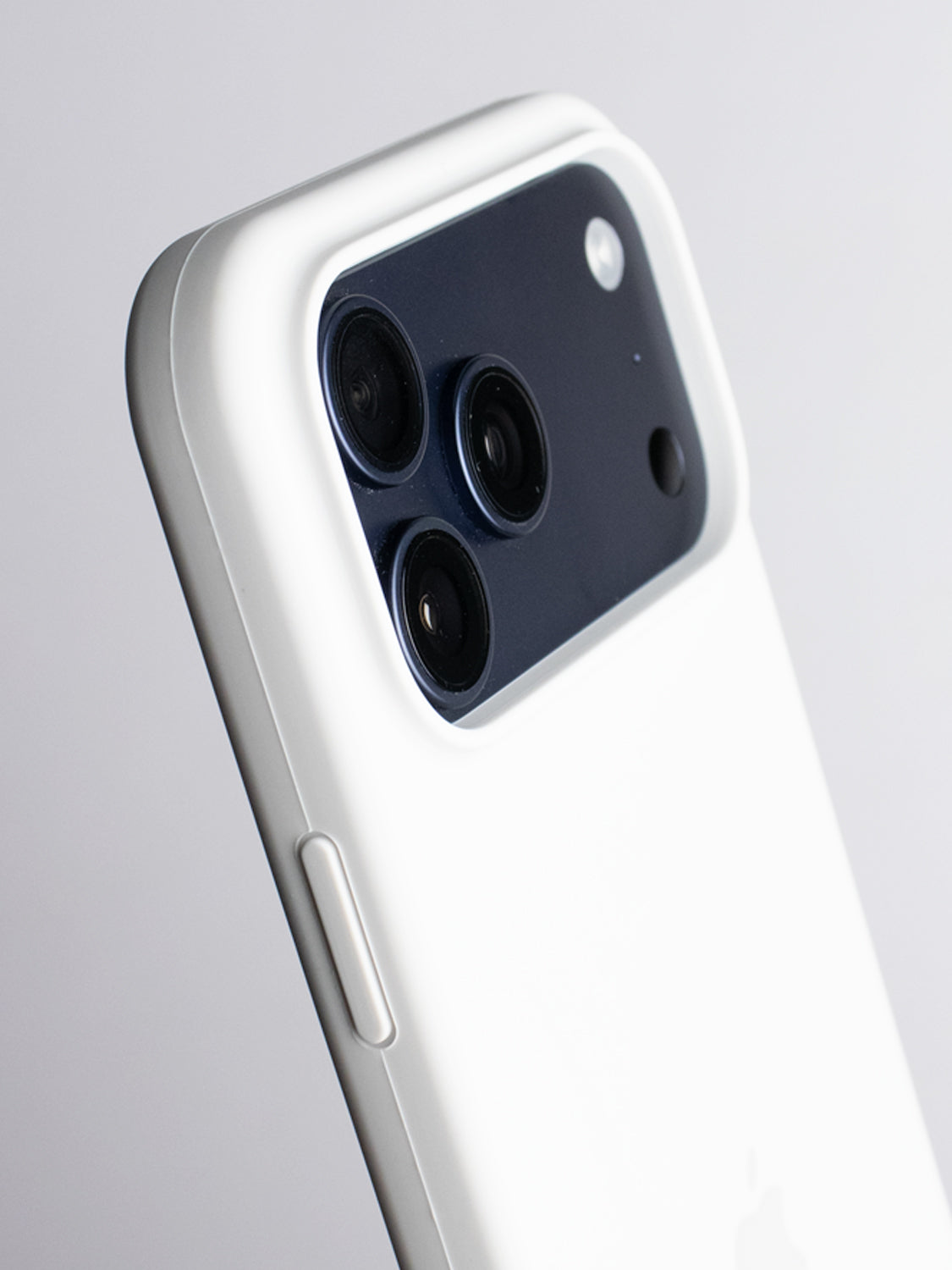 Silicone Case - iPhone 16 Pro Max (White)