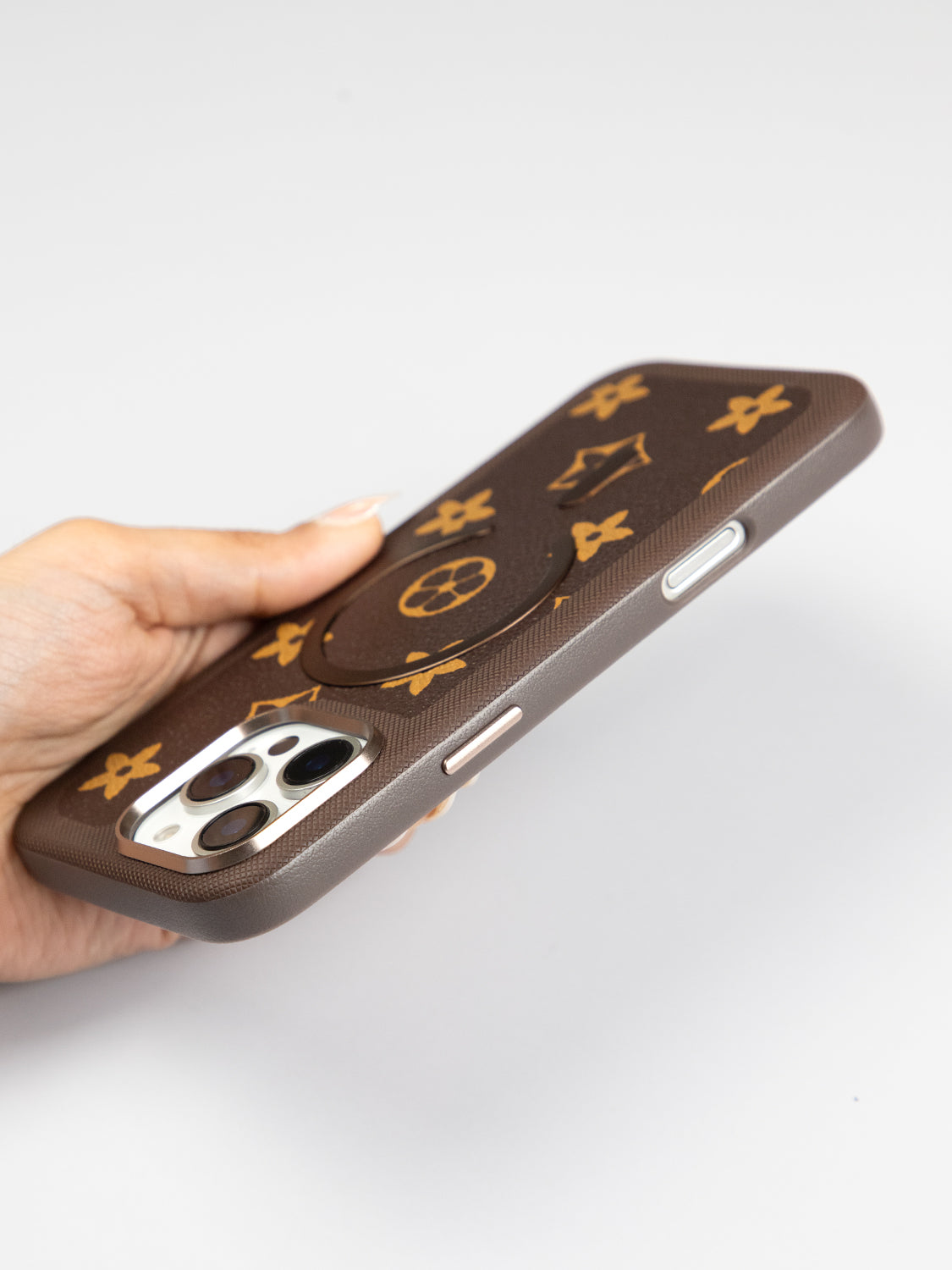 MagSafe Dual Texture Leather Pattern Case - iPhone 16 Pro (Dark Brown)