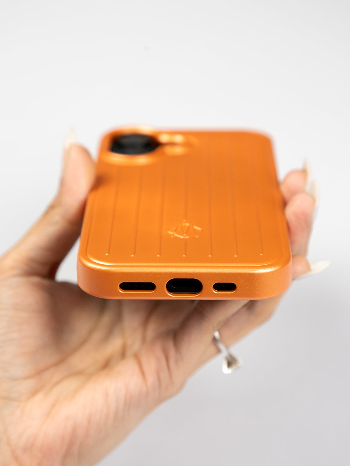 Metallic Case Travel Edition  - iPhone 17 (Orange)