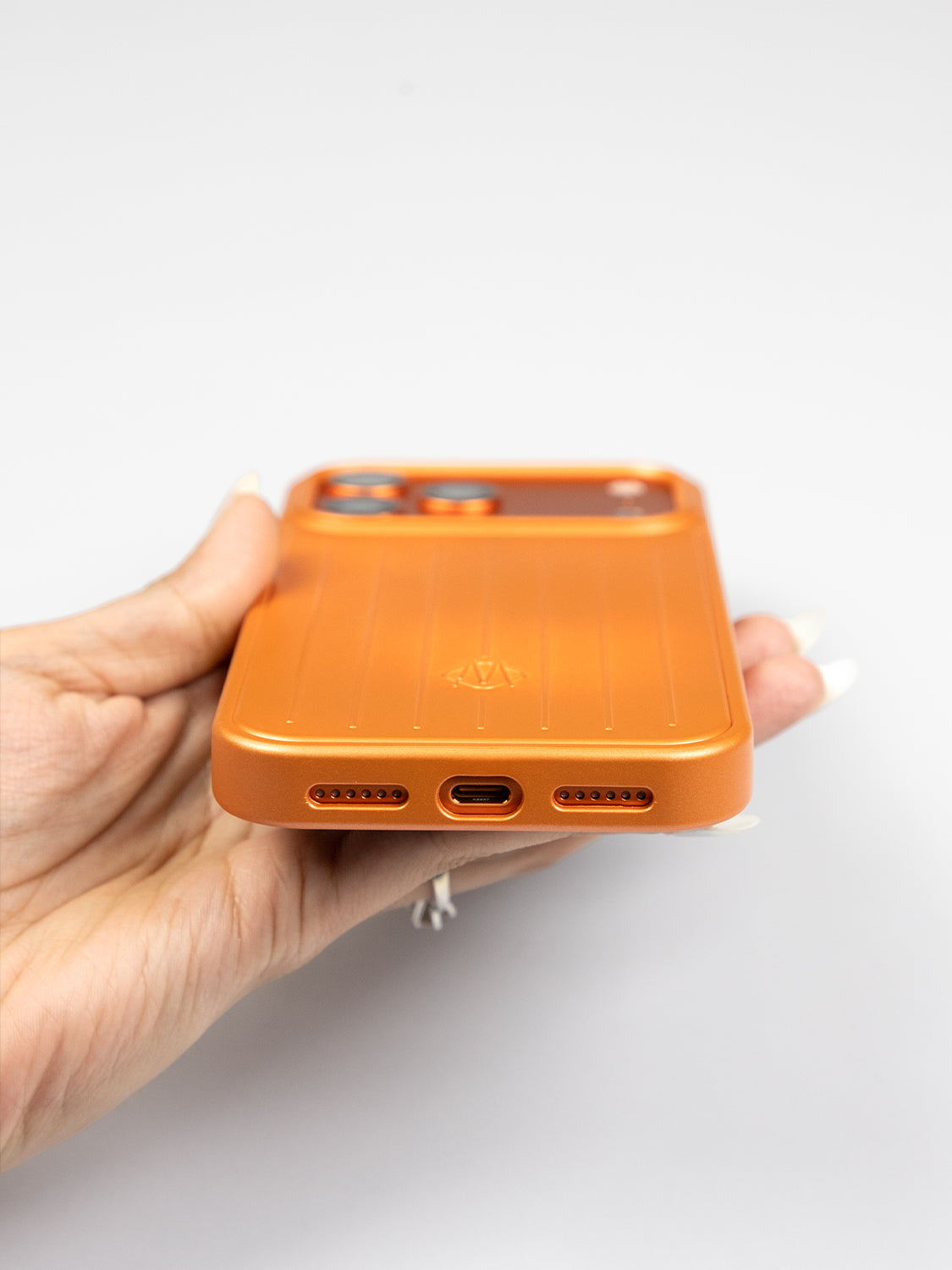 Metallic Case Travel Edition  - iPhone 17 Pro (Orange)