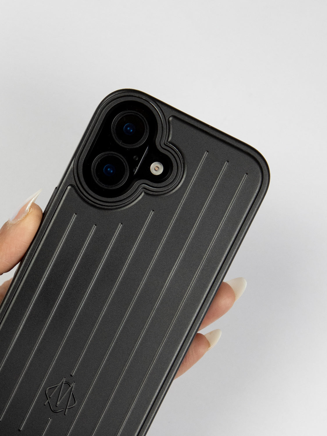 Metallic Case Travel Edition  - iPhone 17 (Black)