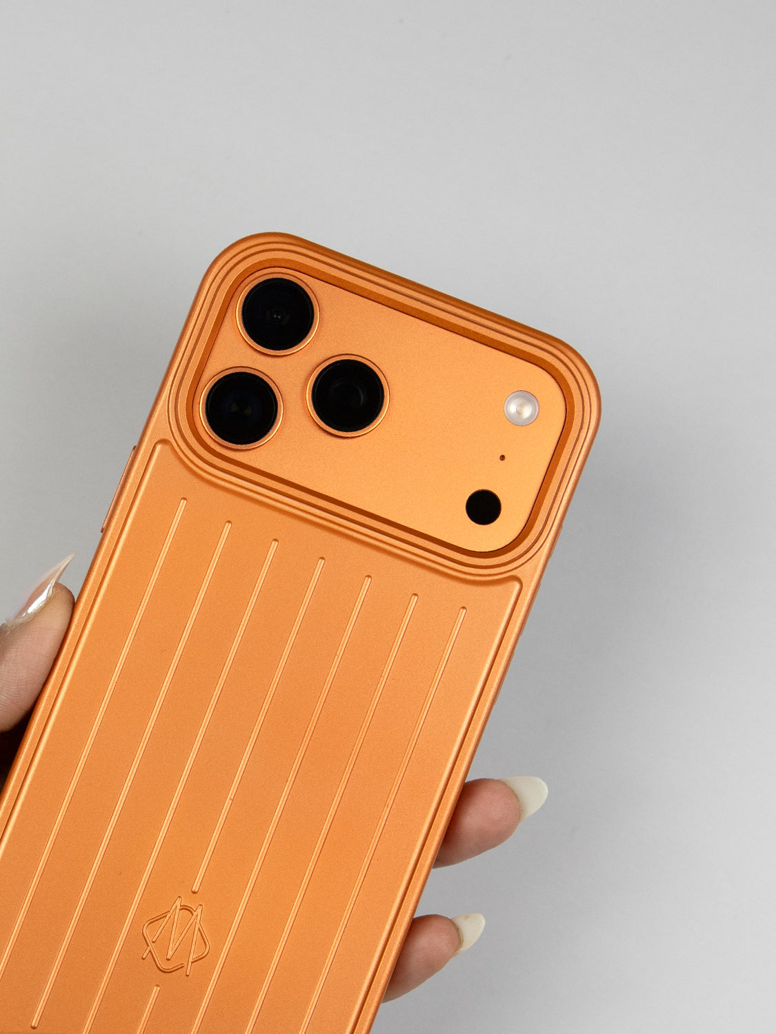 Metallic Case Travel Edition  - iPhone 17 Pro (Orange)