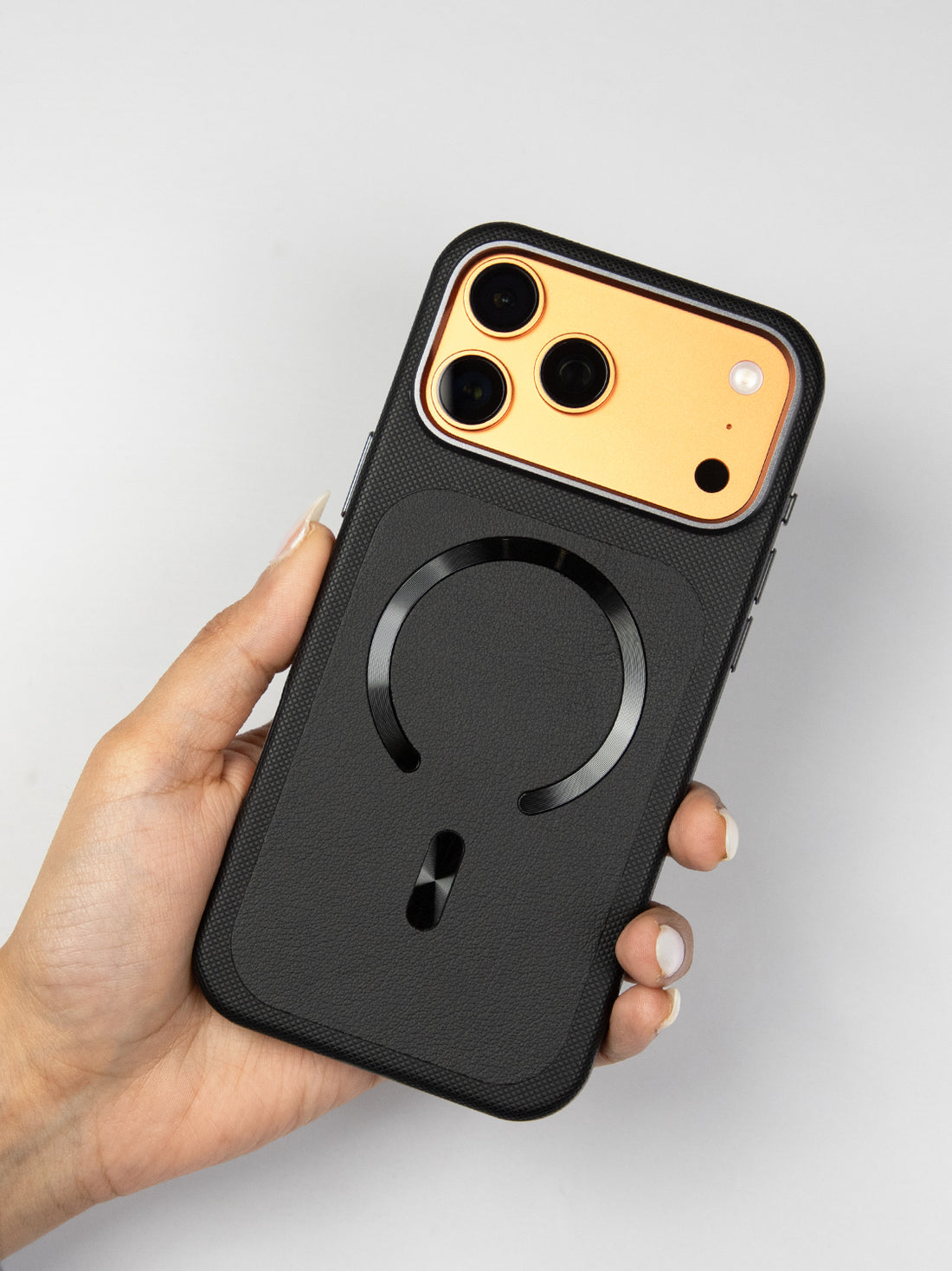 MagSafe Dual Texture Leather Case - iPhone 17 Pro Max (Black)