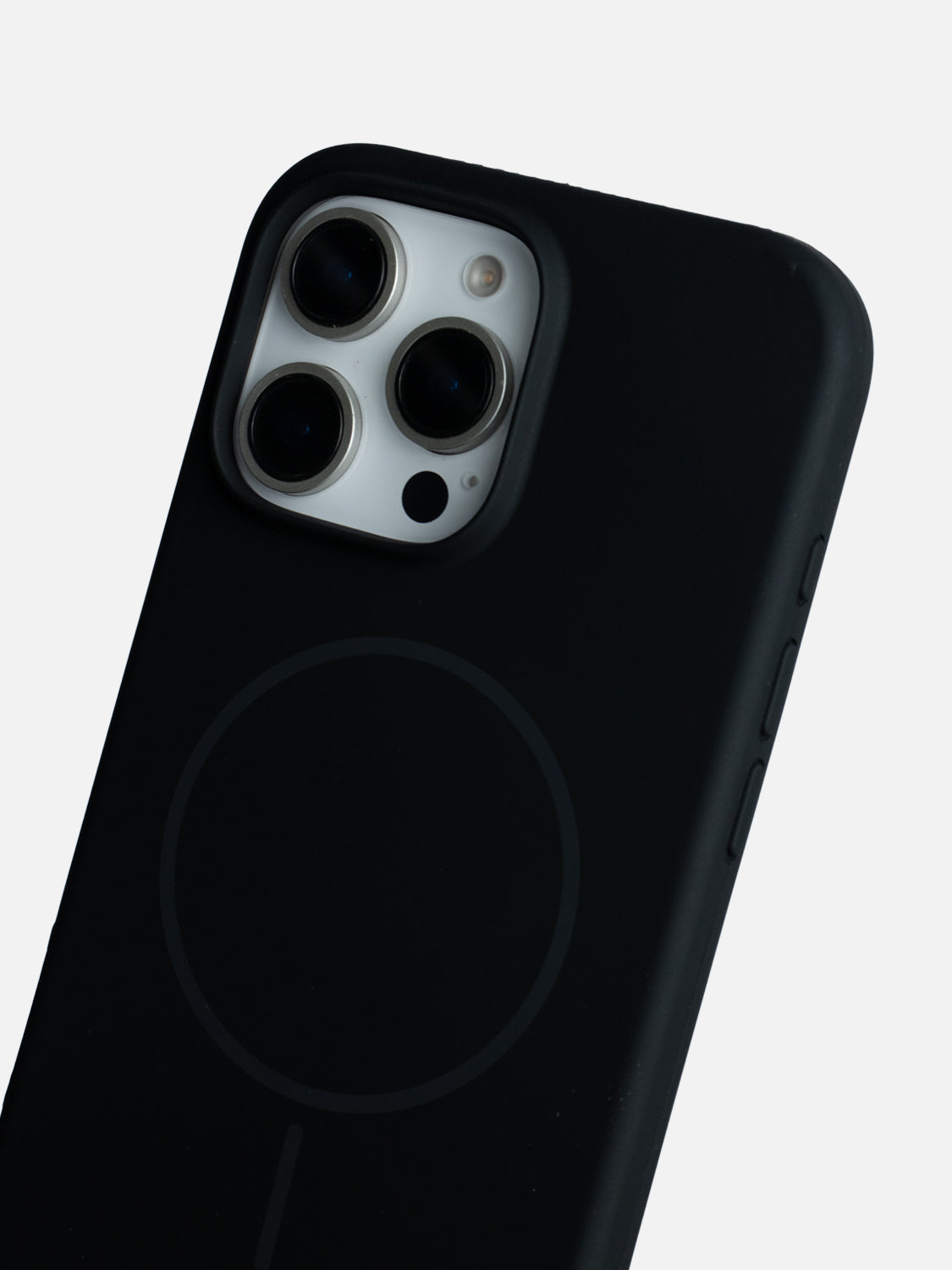 Magsafe Silicone Case - iPhone 17 (Black)