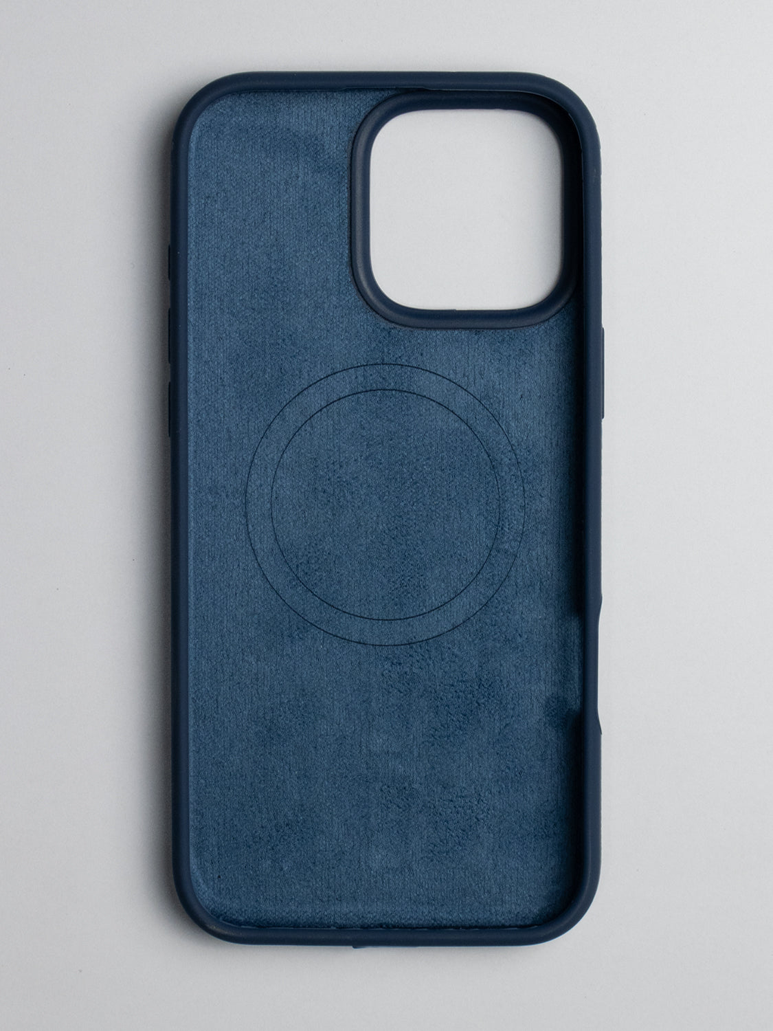 Magsafe Silicone Case - iPhone 16 Plus (Navy Blue)