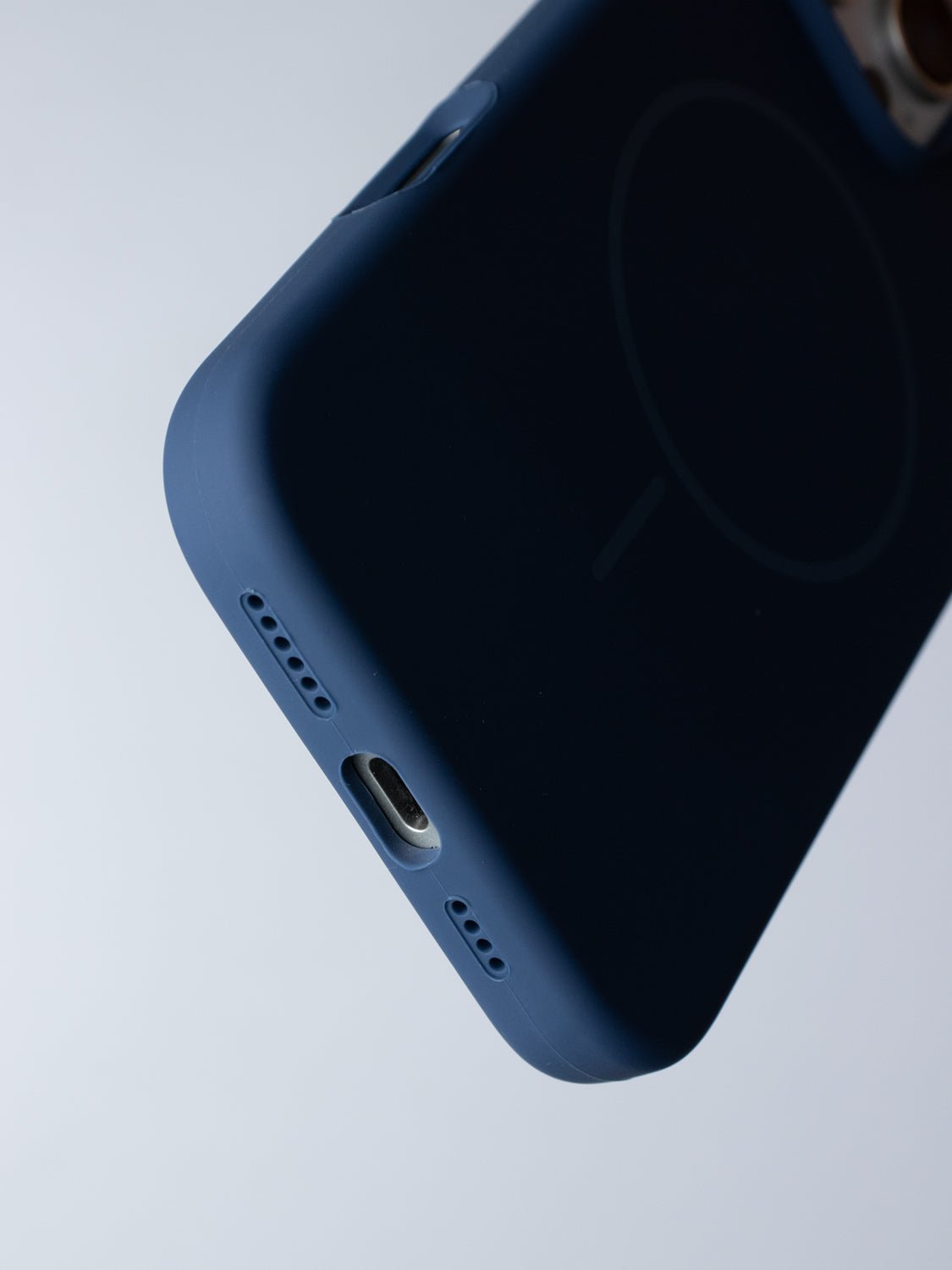 Magsafe Silicone Case - iPhone 16 Plus (Navy Blue)