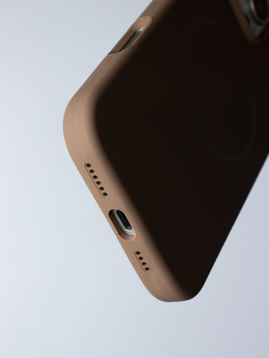 Magsafe Silicone Case - iPhone 16 (Brown)
