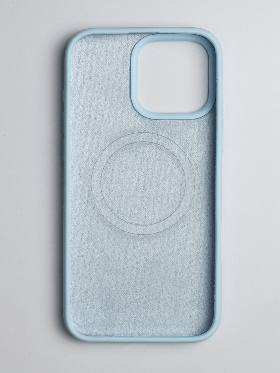 Magsafe Silicone Case - iPhone 17 (Light Blue)