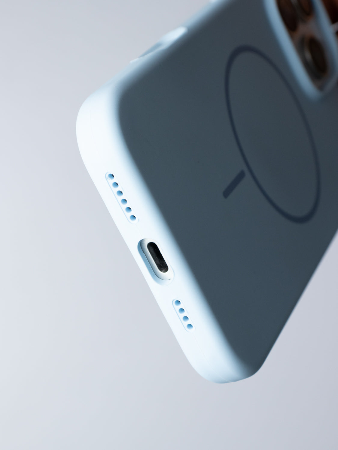 Magsafe Silicone Case - iPhone 17 (Light Blue)