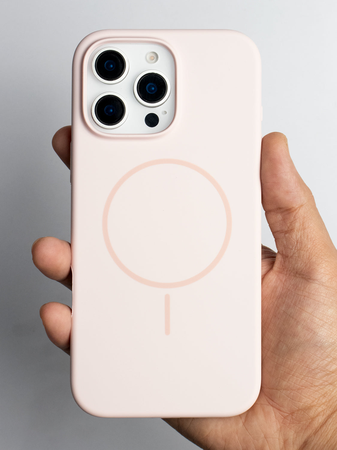 Magsafe Silicone Case - iPhone 17 (Pastel Pink)