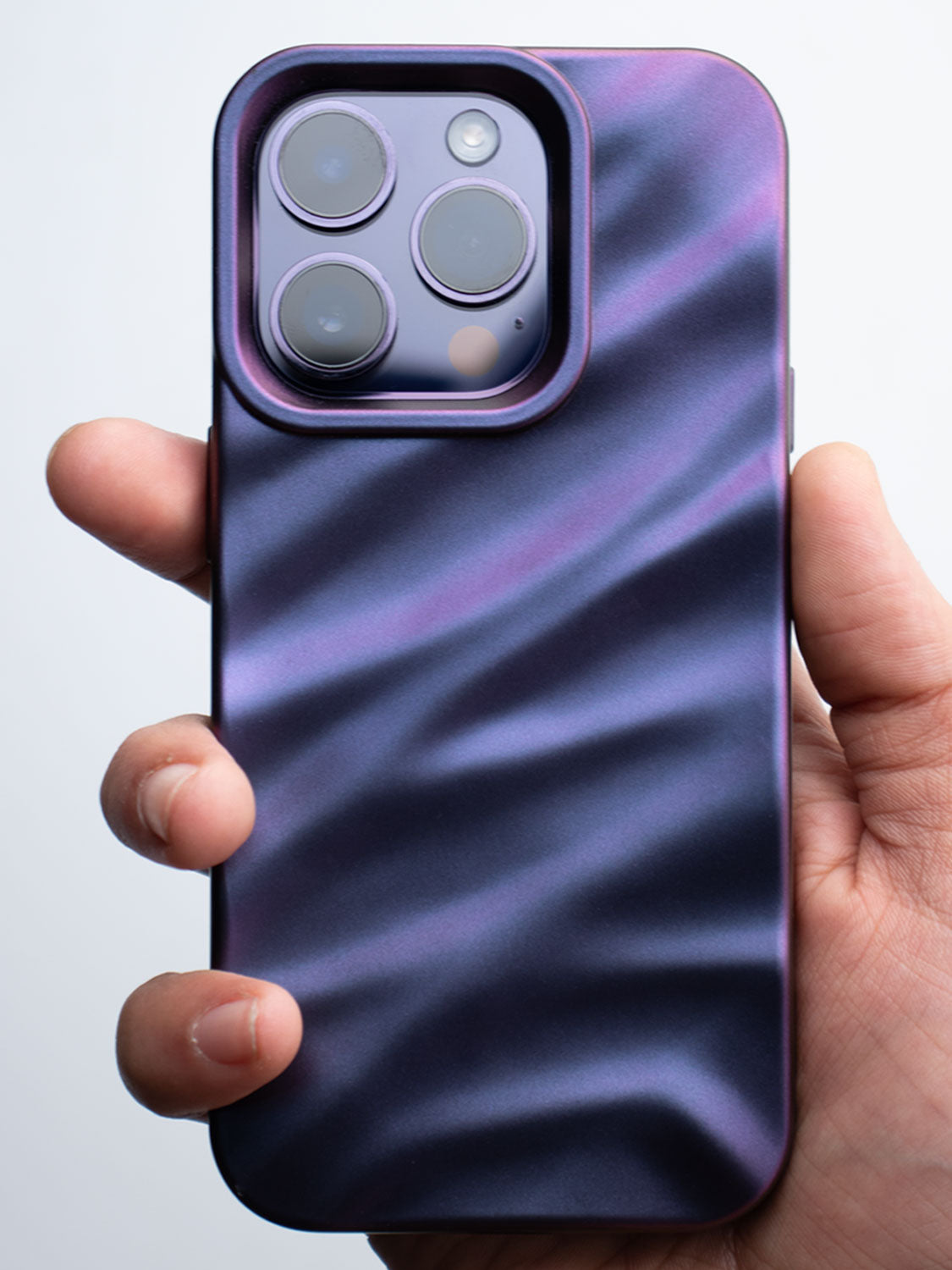 Purple Shimmering Weave Case foe iPhone 13