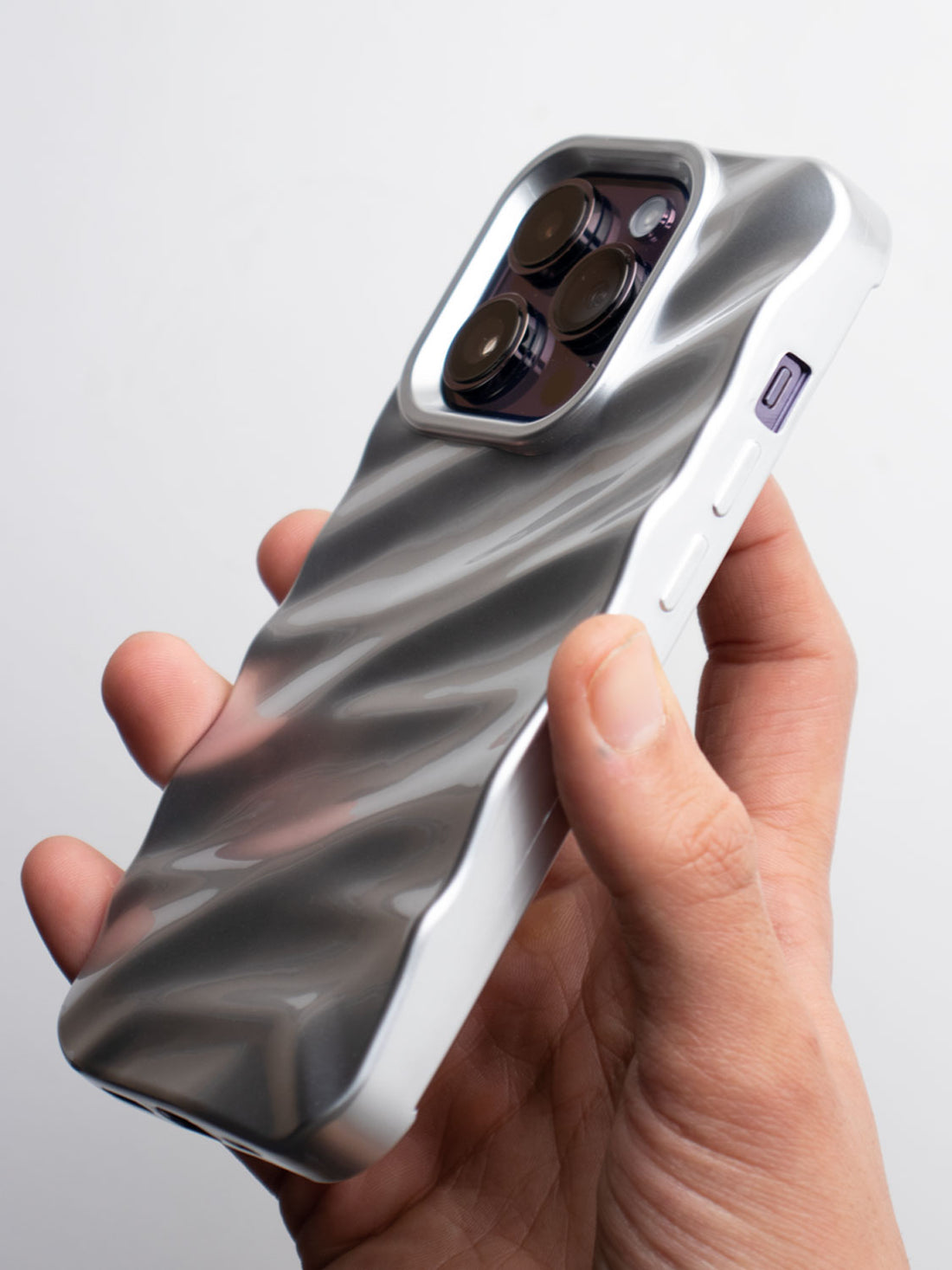 Shimmering Waves Flexible Case - iPhone 14 Pro Max (Silver)